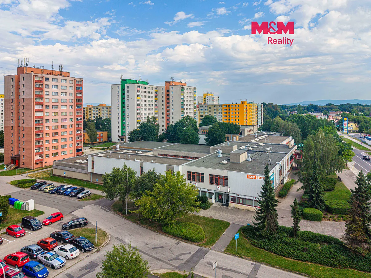 Pronájem obchodního prostoru 739 m²